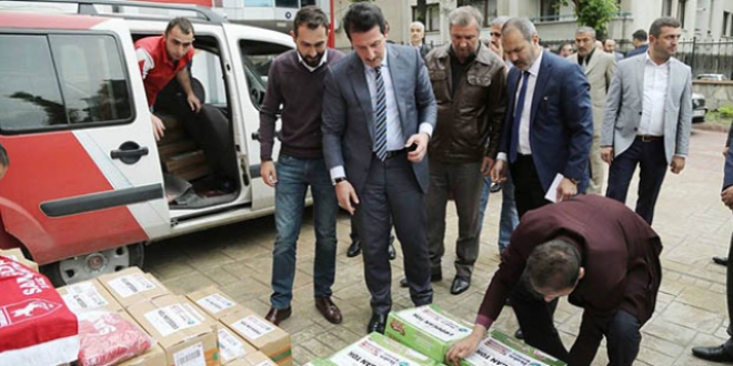 Hakkari'deki polislerden lokum ve fındık için teşekkür