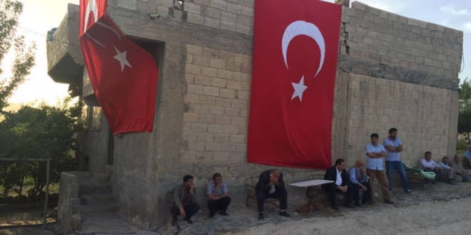 Şehit Uzman Onbaşı Sağır'ın evine acı haber ulaştı