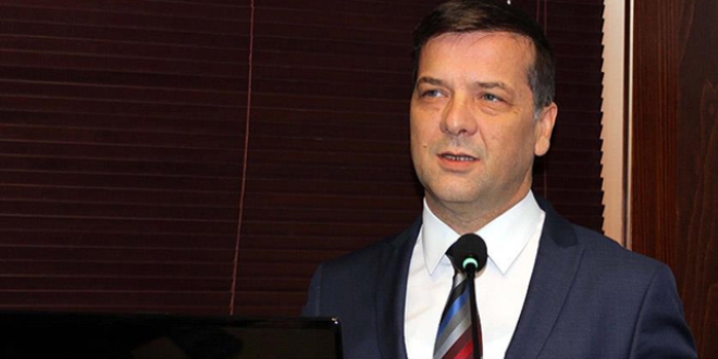 Vali yardımcısı makamında intihara kalkıştı