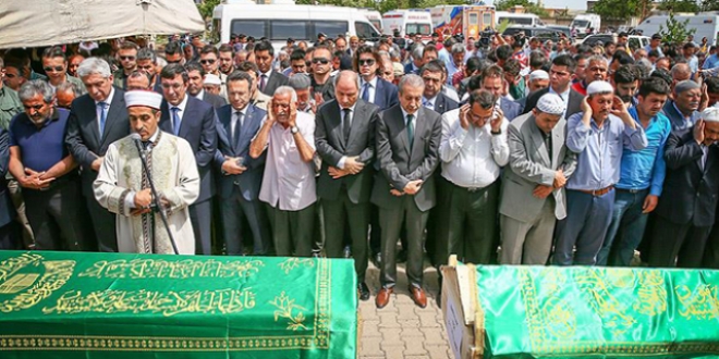 Eker, gözyaşlarına hakim olamadı