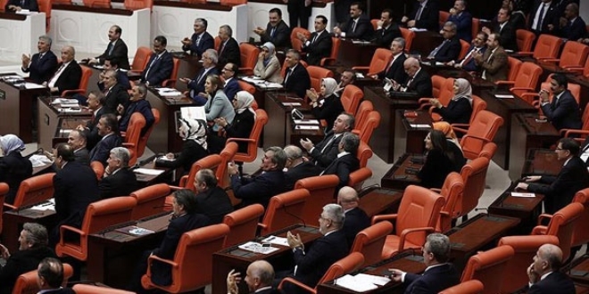 Meclis'te dokunulmazlık mesaisi başladı