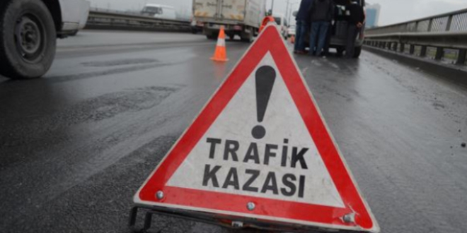 Bolu'da tankerle tır çarpıştı: 1 ölü, 1 yaralı