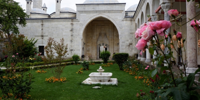 'Dalgınlığa karşı zencefil ve karabiber kokusu'