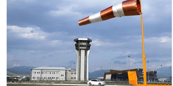 Uçak seferleri sokağa çıkma yasağının kalkması bekliyor