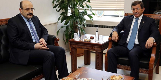 Davutoğlu'dan, YÖK Başkanı Saraç'a veda ziyareti