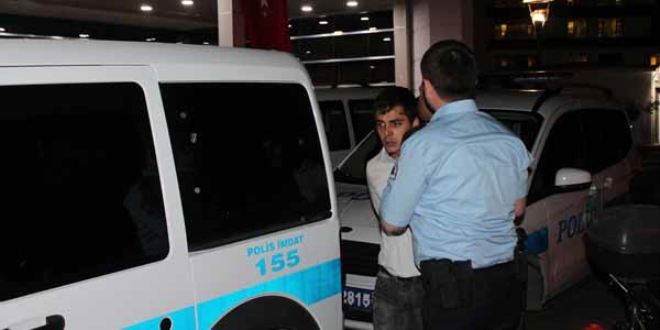 Adıyaman'da 2 polis memuru darbedildi, 5 kişi gözaltında