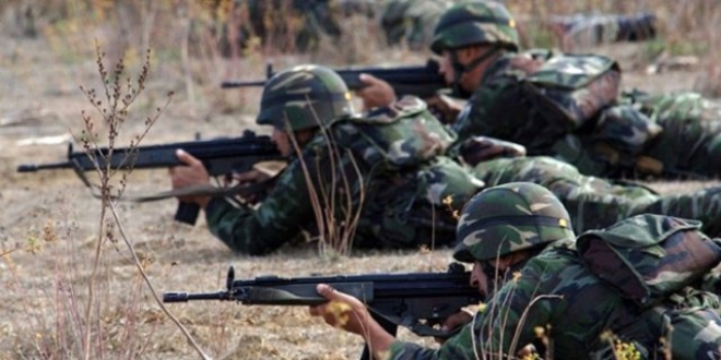 Tatvan'da çatışma çıktı: 2 asker yaralı