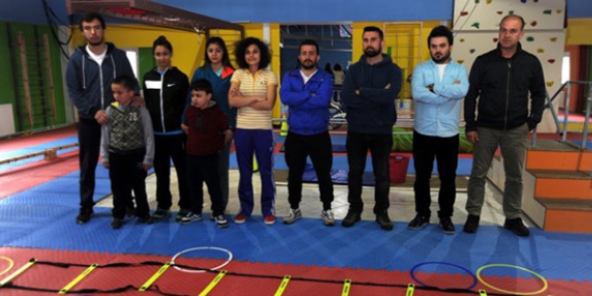 Otizmi sporla aşıyorlar