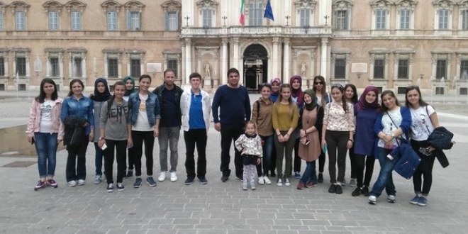 Manisalı öğrencilere yurtdışında Erasmus stajı