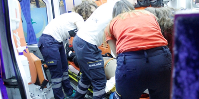 Trafik kazasında kalbi duran sürücü hayata döndürüldü
