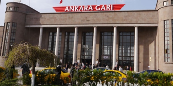 AK Parti kongresi nedeniyle tren garı girişi kapatıldı