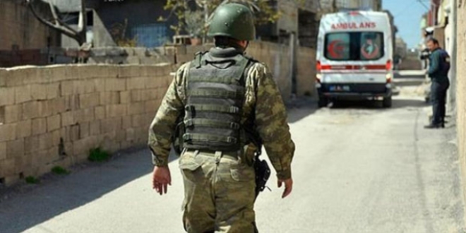 Nusaybin'de saldırı: 1'i ağır 4 asker yaralı
