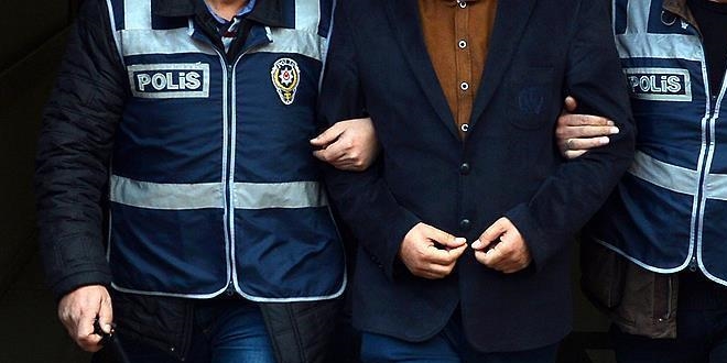Şube Müdürü'nünde olduğu 45 kişiye gözaltı