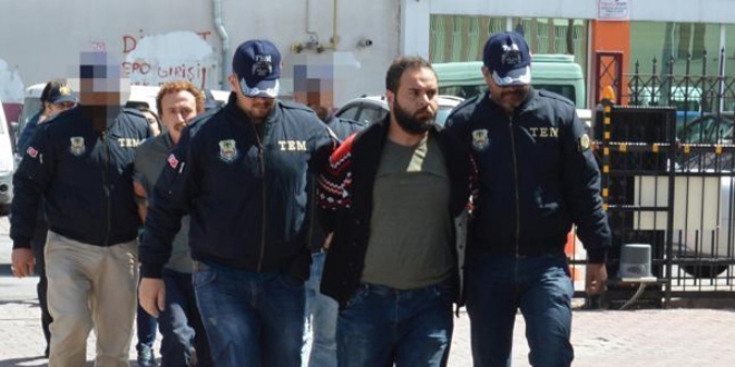 Kayseri'de 3 üniversite öğrencisi gözaltında