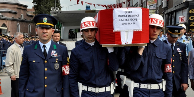 Şehit Astsubay Demirci son yolculuğuna uğurlandı