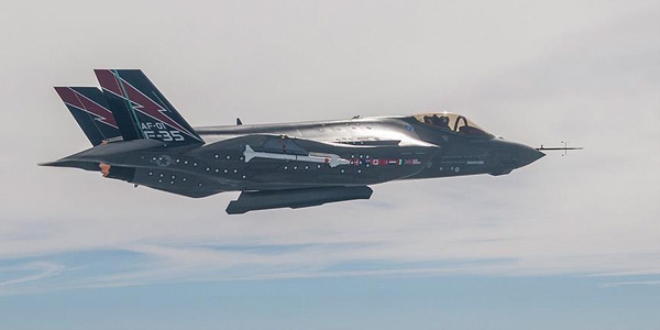 Türkiye'nin siparişi iki F-35 savaş uçağı teslimi ertelendi