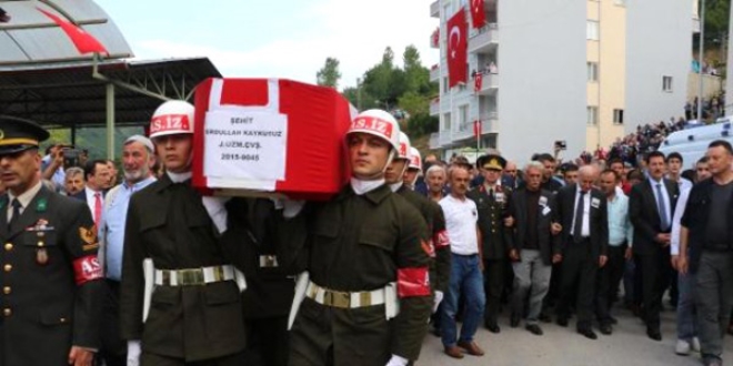 Şehit Uzman Çavuş Kaykusuz, son yolculuğuna uğurlandı