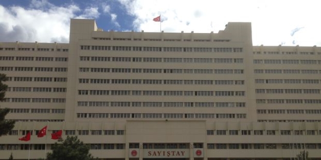 Gazete ilanıyla Sayıştay'a başkan aranıyor