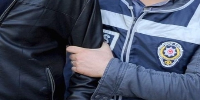 Van'da terör suçundan bir öğretmen tutuklandı