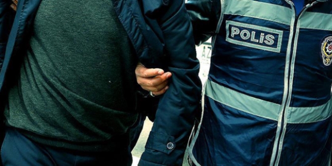 Diyarbakr'daki FET/PDY operasyonu: 5 zanldan 2'si tutukland
