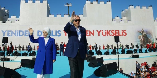 Erdoğan: Onların derdi fethin intikamını almaktır