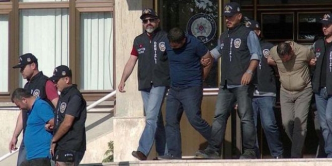 Nihat Zeybekci'nin fabrikasn soyan 4 kii tutukland