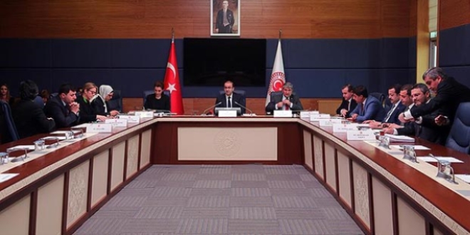 Dışişleri komisyonu Almanya'daki Ermeni iddialarıyla ilgili tasarıyı kınadı