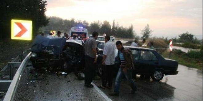 Osmaniye'de zincirleme trafik kazası: 11 yaralı