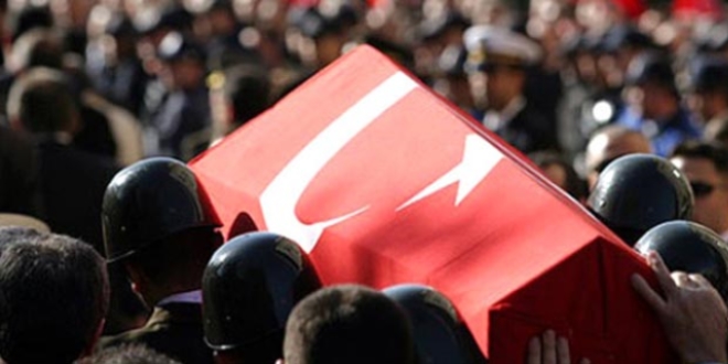 Şemdinli'de yaralı asker şehit oldu