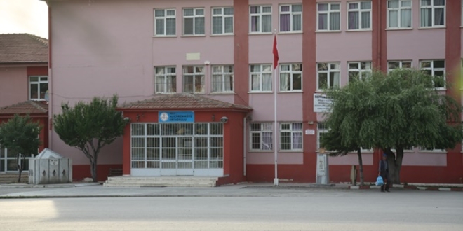7 öğrenciyi darbettiği iddiasıyla öğretmene soruşturma