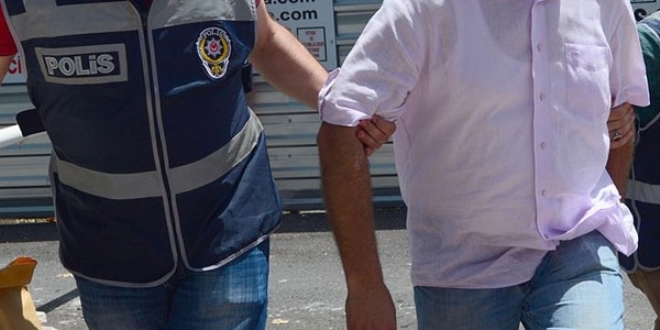 'Yolsuzluk'tan gözaltına alınan 10 kişi serbest bırakıldı