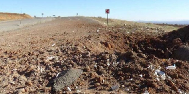 Diyarbakır'da yola tuzaklanan patlayıcı imha edildi