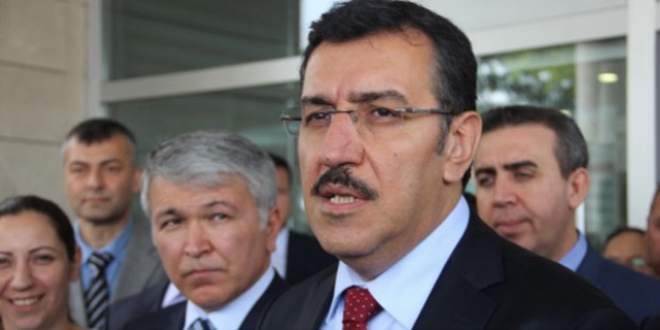 'Anayasa Mahkemesinin verdiği karar milletin iradesiyle örtüşmektedir'