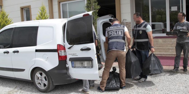 Alanya'da 5 şirkete kayyum atandı