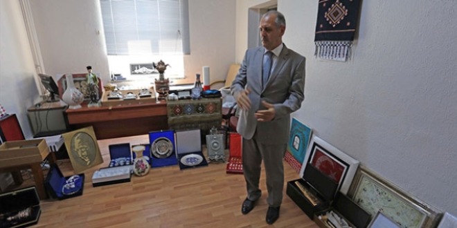 Vali Salihoğlu, hediyeleri