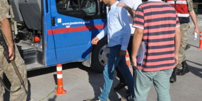 Adıyaman'da terör örgütü PKK'ya yönelik operasyonda 8 zanlı gözaltına alındı