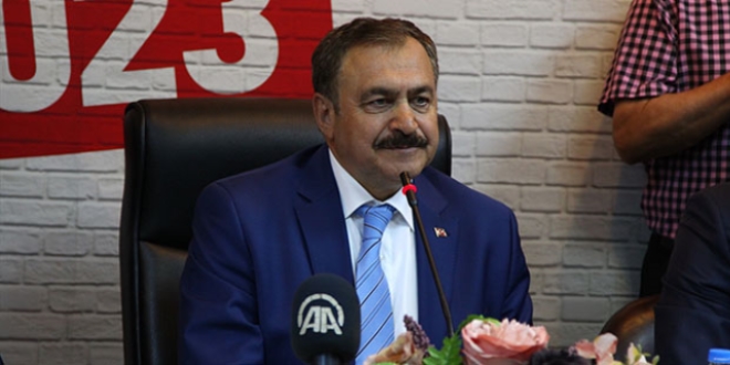 'Bakanlığın eli değmeyen köy varsa bize söyleyin'