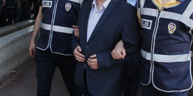 Avukat ve doktorlar da dahil 30 kişi gözaltına alındı