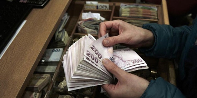 İŞKUR eğitimlerinde aylık bin 300 TL cebe giriyor