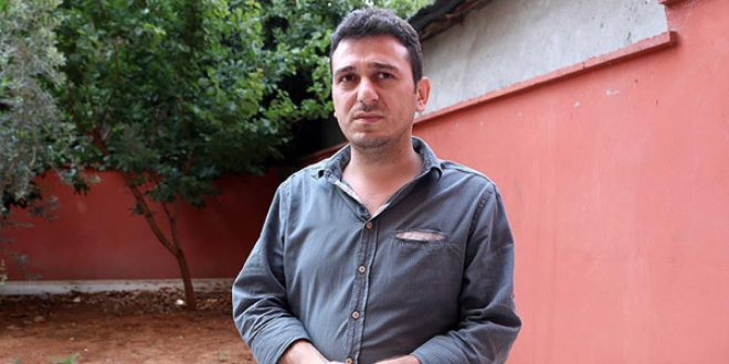 Midibüsteki oğlunu köprüden sarkarak kurtardı