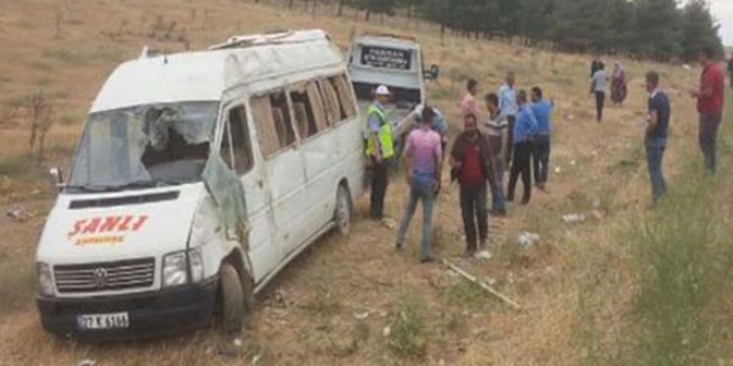 Gaziantep'te minibüs devrildi: 9 yaralı