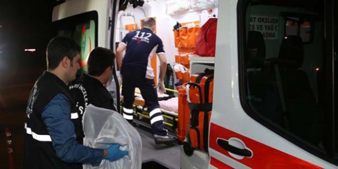Rize'de iki otomobil çarpıştı: 10 yaralı