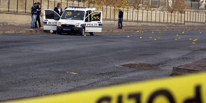 Diyarbakır Bismil'de polise saldırı