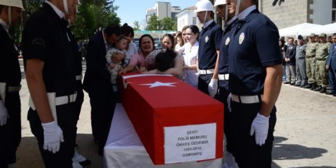 Şehit polis memuru Özdemir, son yolculuğuna uğurlandı