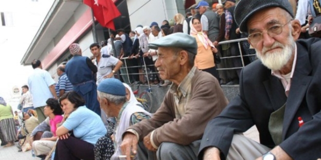 Emeklinin gözü kulağı promosyonda