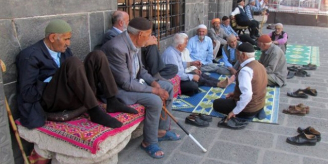 Teröristlerden temizlenen Cizre ramazan ayını huzurlu geçiriyor