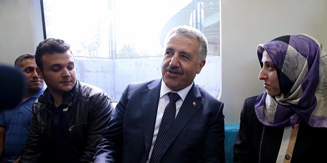 Marmaray'la günde 181 bin kişi seyahat ediyor