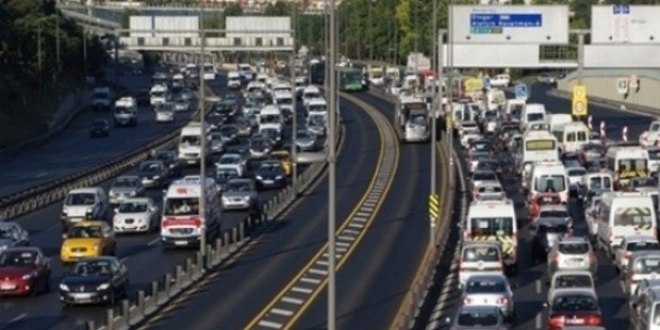 İstanbul'da Viyadük ve köprü korkulukları yenilenecek