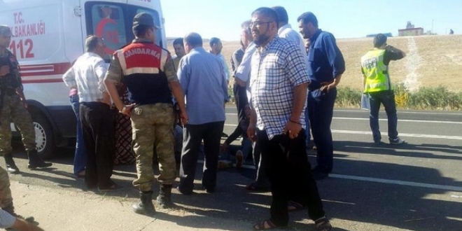 Şanlıurfa'da pikap devrildi: 2 ölü, 20 yaralı