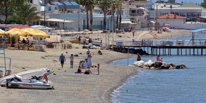 Kuzey Egeli turizmciler uzayan bayram tatiliyle umutlandı